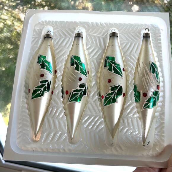 Holiday Time Vintage Glass Ornaments – Set of 4 Holly Teardrops, 6” - Picture 10 of 12